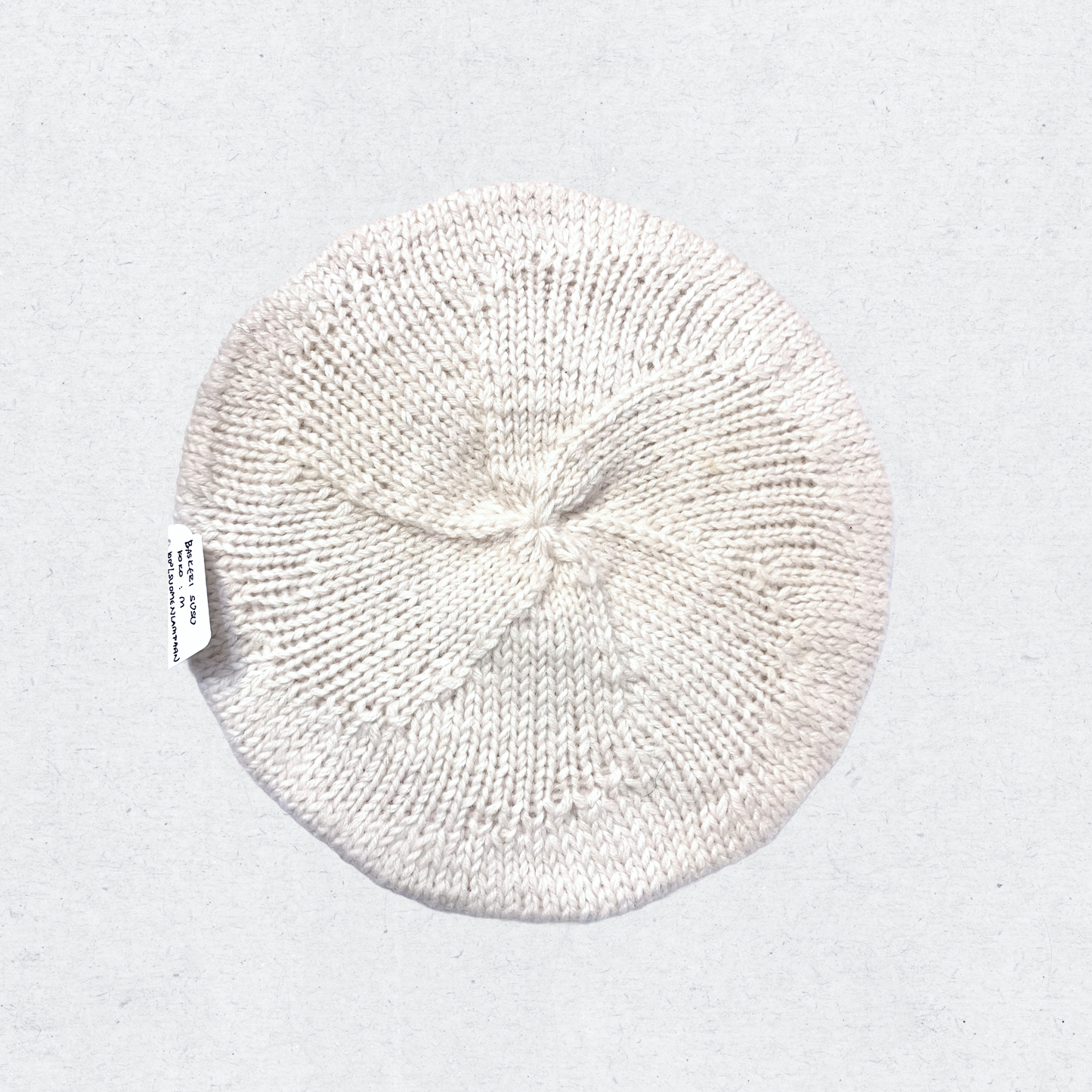 Beret Susu white