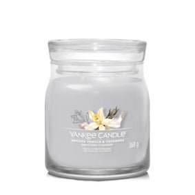 Yankee Candle Signature Smoked Vanilla & Cashmere Medium